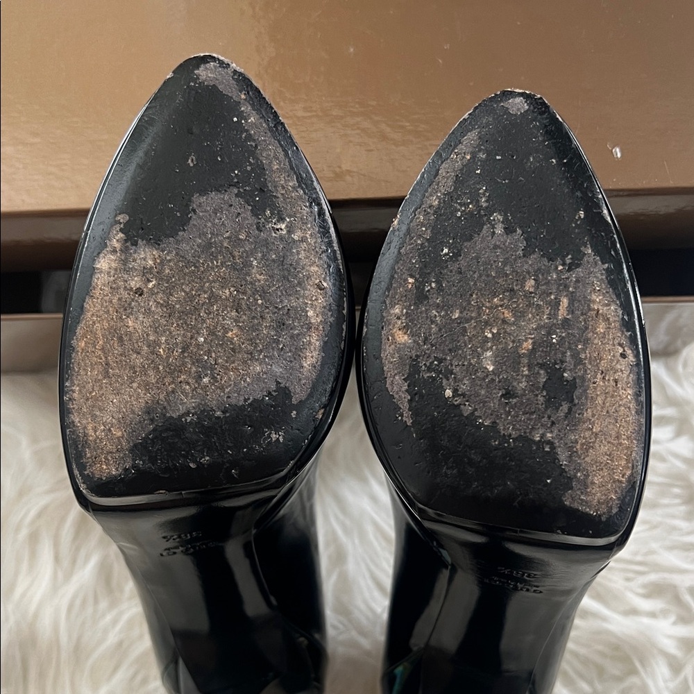 Gucci Black Patent Leather Heels - Picture 8 of 13